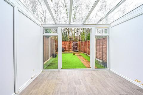 2 bedroom terraced house for sale, Maple Close, Guildford GU12