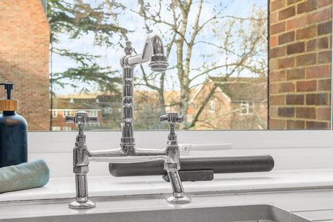 1 bedroom flat for sale, Kestrel Court, Ware SG12