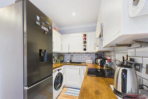 2 bedroom maisonette for sale, Welldon Crescent, Harrow