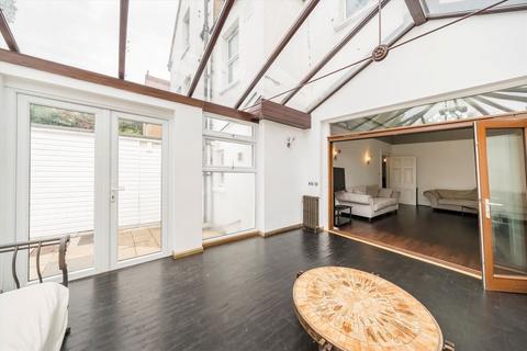 undefined, Leopold Road, London W5