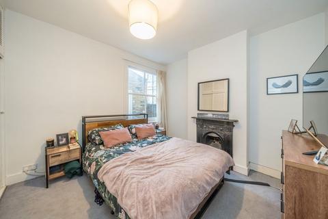 undefined, Kenley Road, St Margarets TW1