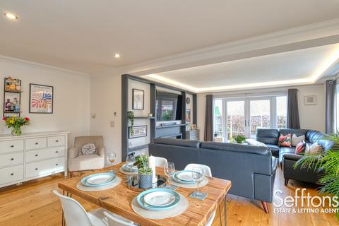 4 bedroom bungalow for sale, St. Williams Way, Norwich, Norfolk