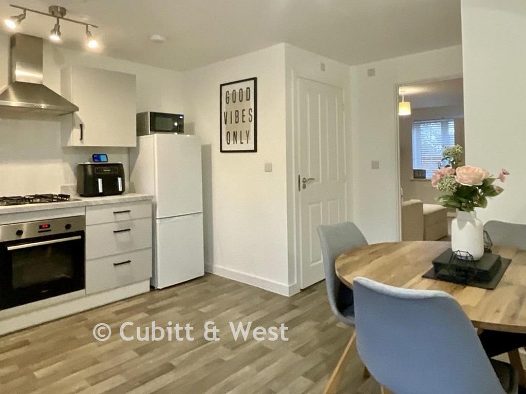 Kitchen / Dining