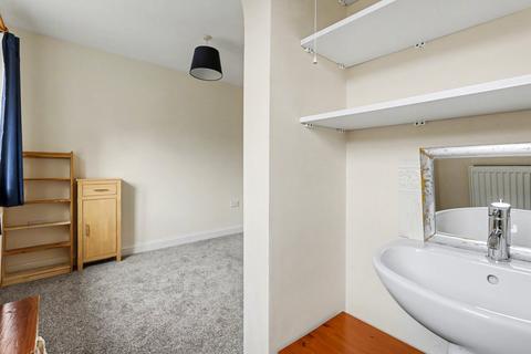 undefined, High Street, Stevenage SG1