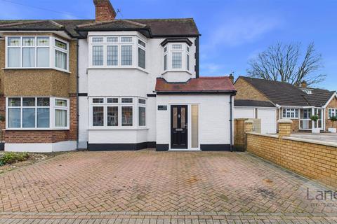 3 bedroom end of terrace house for sale, Hillside Crescent, Cheshunt, Waltham Cross