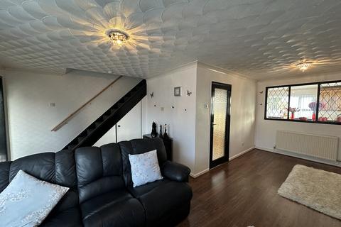 3 bedroom semi-detached house for sale, Ffordd Gwenllian, Llanfairpwll, Anglesey, LL61