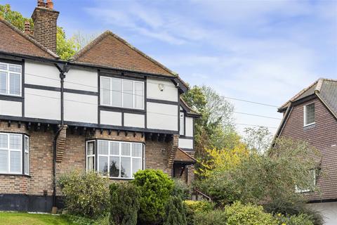 Abbotsbury Road, Hayes, Bromley, BR2