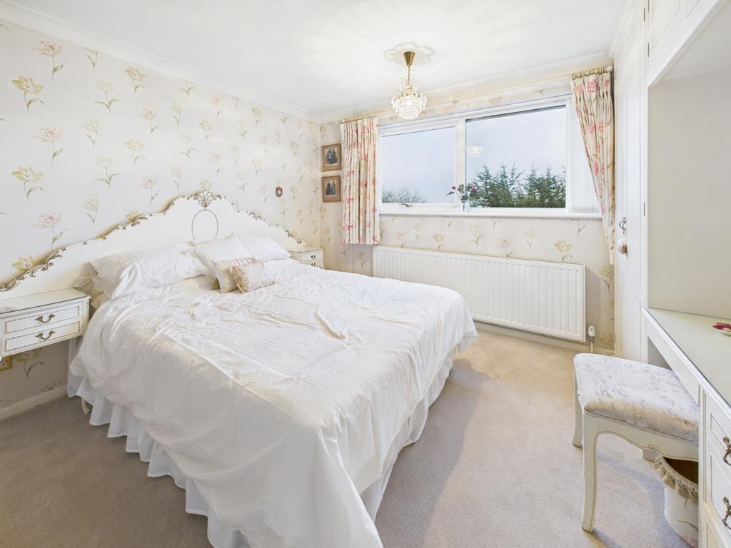 Cam04789 g0 pr0028 still004