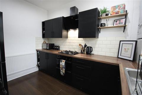 2 bedroom apartment for sale, Crosby, Liverpool L23