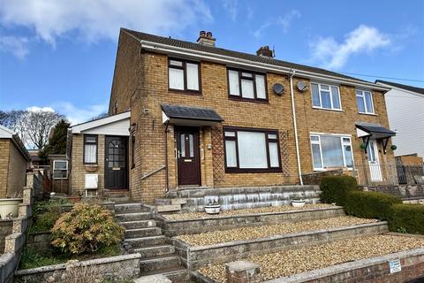 undefined, Bryn Yr Eglwys, Lampeter