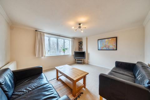2 bedroom flat for sale, Rothesay Avenue, London, SW20