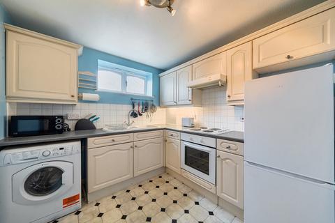 2 bedroom flat for sale, Rothesay Avenue, London, SW20