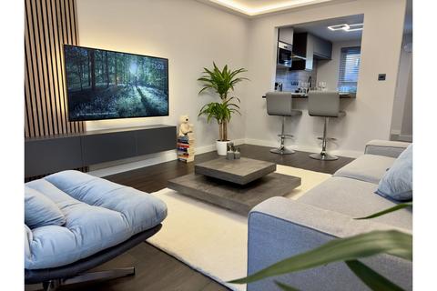 1 bedroom apartment for sale, Saltwell Street, London, E14