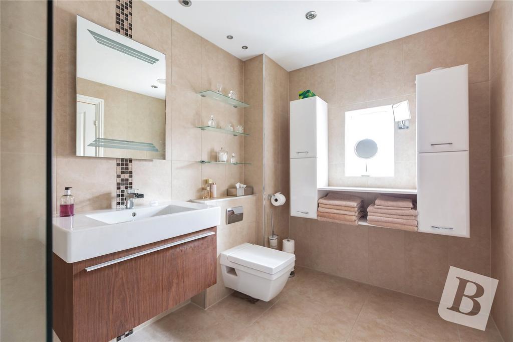 Master En-Suite