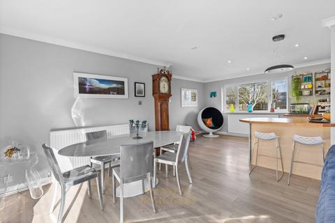 4 bedroom detached bungalow for sale, Redehall Road, Horley RH6