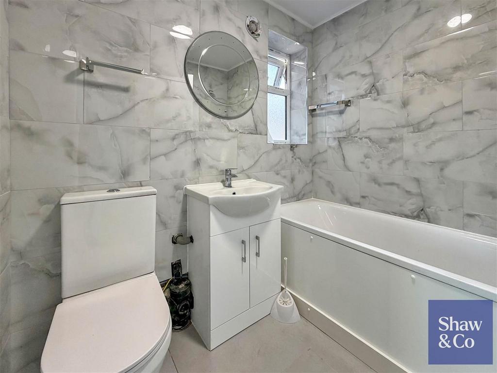 Bathroom.jpeg