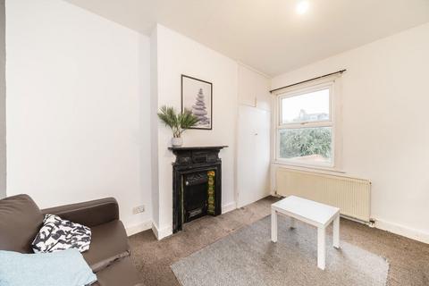 4 bedroom terraced house for sale, Rostella Road, London SW17