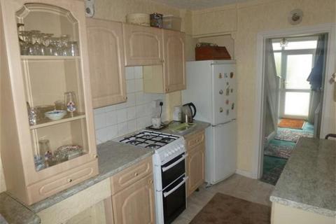 3 bedroom terraced house to rent, Saxon Road, Coventry CV2