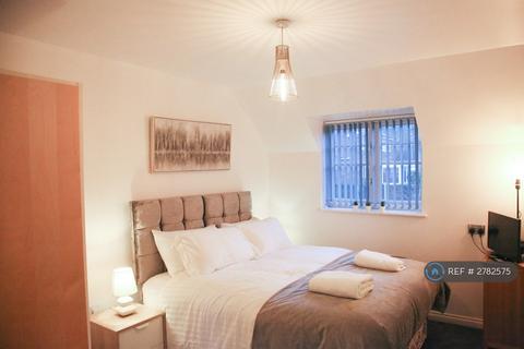 2 bedroom flat to rent, Tavistock Close, Leeds, LS12