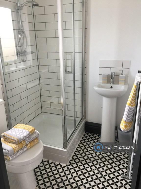 1 Of 6 En-Suites