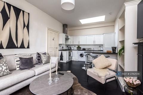 undefined, Howe Street, Edinburgh, EH3