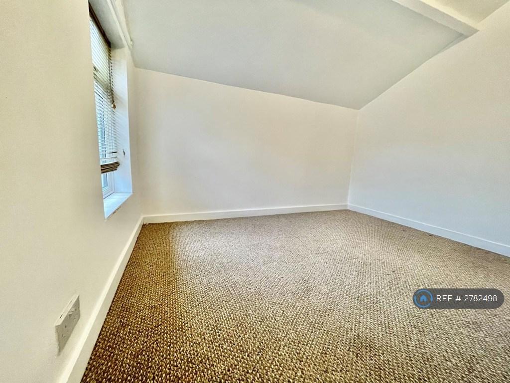 Bedroom 3 / Office / Dressing Room