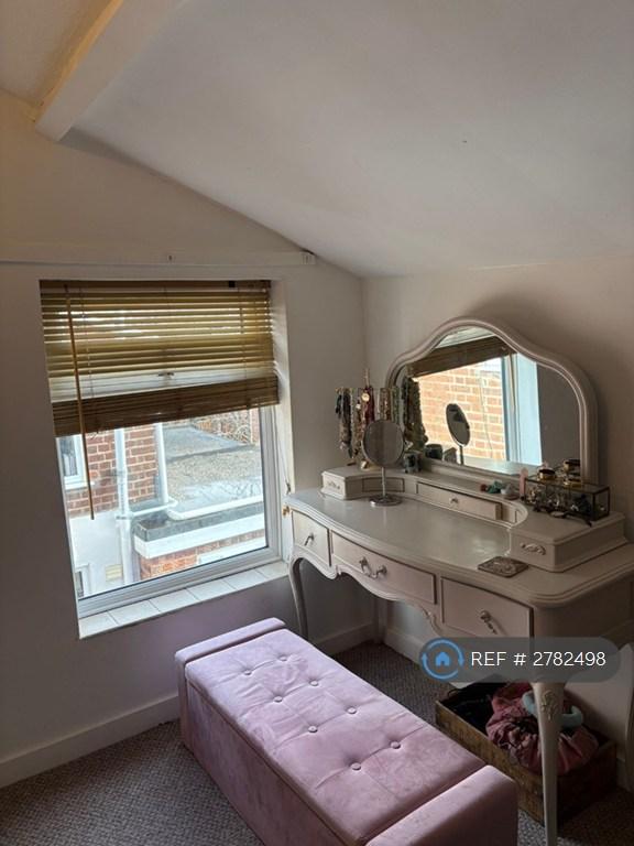 Dressing Room / 3rd Bedroom