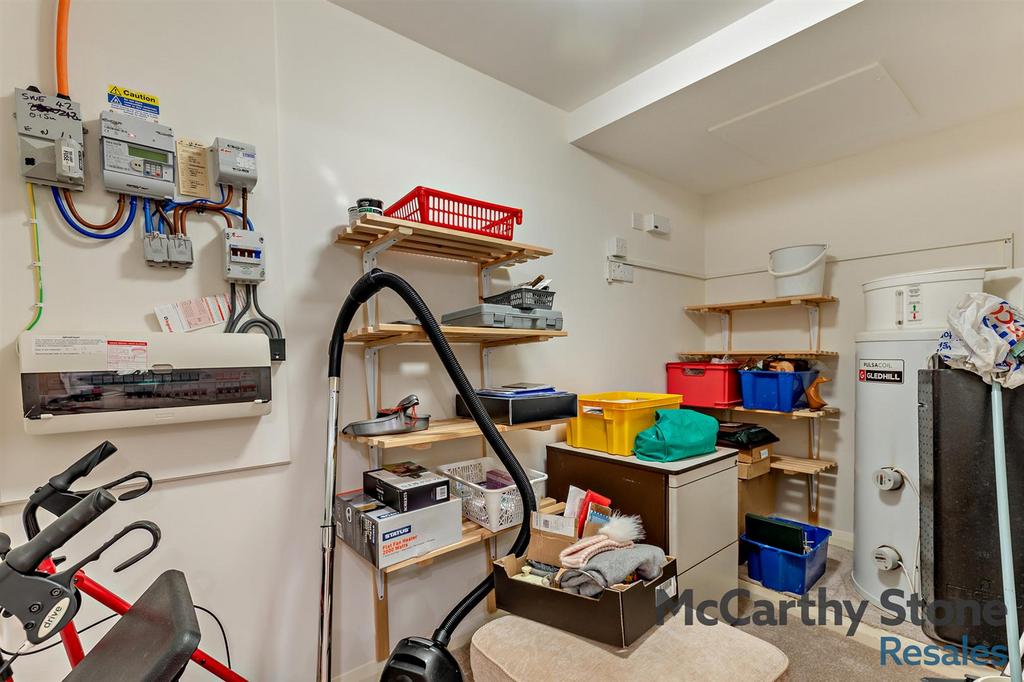 8673745-interior08-800.jpg