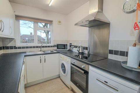undefined, Honeysuckle Close, Nottingham