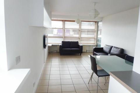 2 bedroom flat to rent, Staines Road West,  Sunbury-On-Thames,  TW16