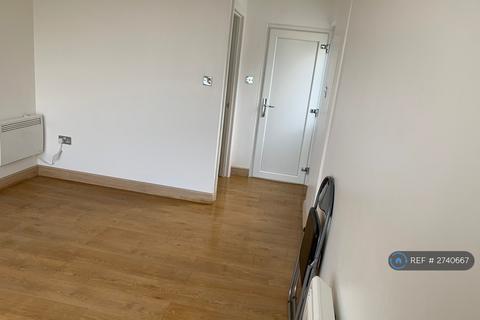 undefined, Lord Gardens, Ilford, IG5