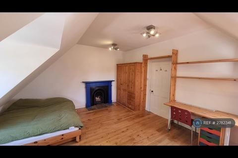 undefined, Adelaide Place, Dundee, DD3