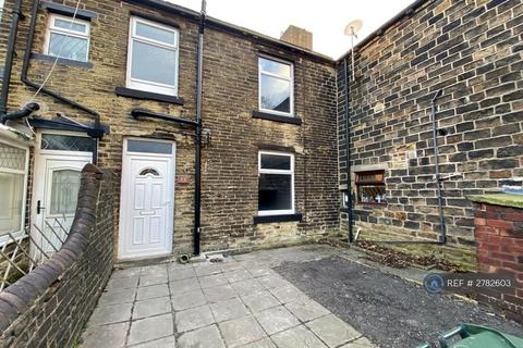 2 bedroom terraced house to rent, Wilson Road, Wyke, Bradford, BD12