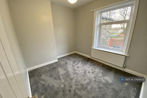 2 bedroom terraced house to rent, Wilson Road, Wyke, Bradford, BD12