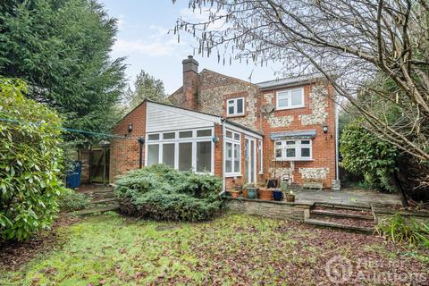 5 bedroom detached house for sale, Robin Close, Great Kingshill, High Wycombe