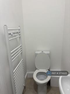 1 bedroom in a house share to rent, Ingoldsby Avenue, Manchester, M13