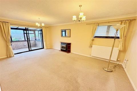 2 bedroom detached bungalow for sale, Fletcher Way, Acle, Norwich, NR13