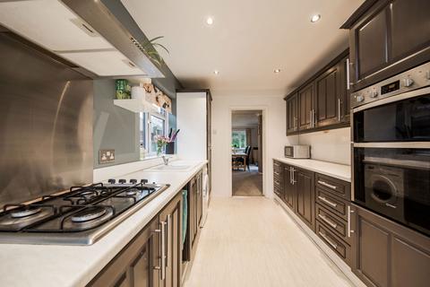 4 bedroom detached house for sale, Farnham Lane, Langton Green