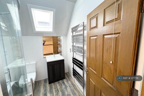 2 bedroom flat to rent, Spring Grove, Harrogate, HG1