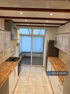 3 bedroom terraced house to rent, Wentworth Road, Doncaster, DN2