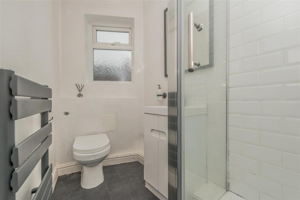 Shower Room / WC: