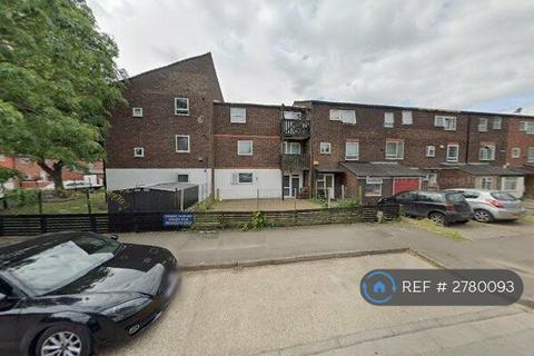 2 bedroom flat to rent, Maple Road, Hayes, UB4