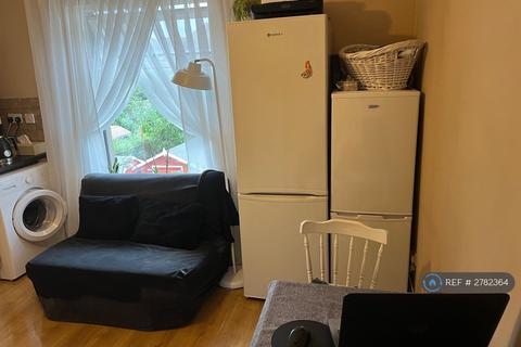 undefined, Fifth Avenue, Bristol, BS7