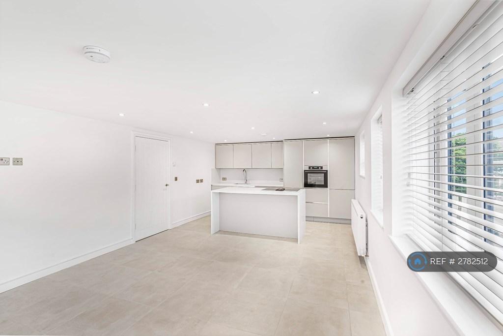 Kitchen/ Lounge