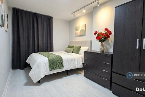 undefined, Reardon House, London, E1W