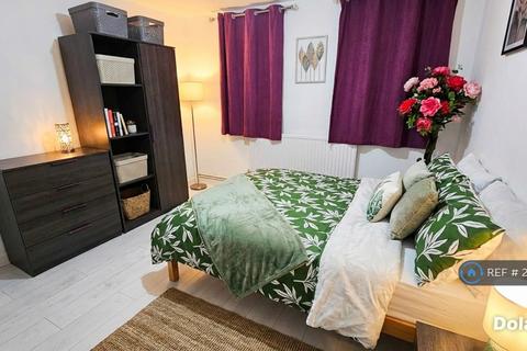 undefined, Reardon House, London, E1W