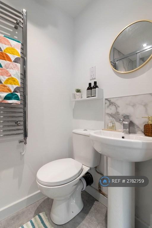 Ensuite Shower Room