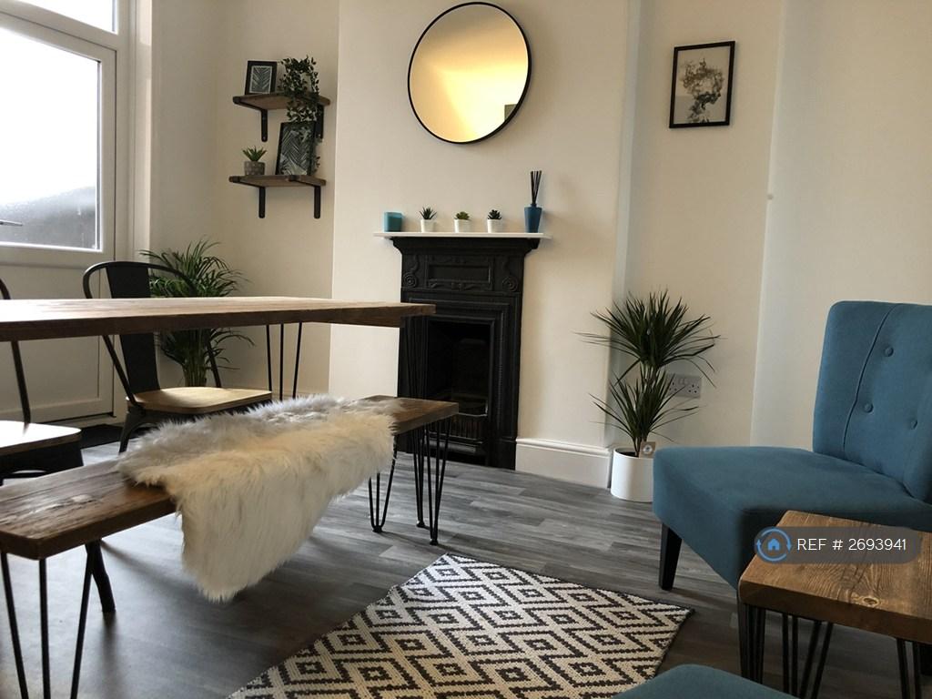97 Abbey Street Communal Area