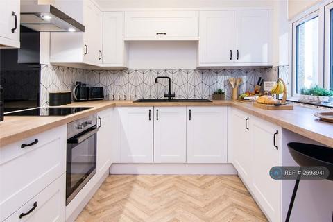 1 bedroom in a house share to rent, Market St, Rugby, CV21