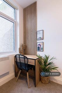 1 bedroom in a house share to rent, Market St, Rugby, CV21
